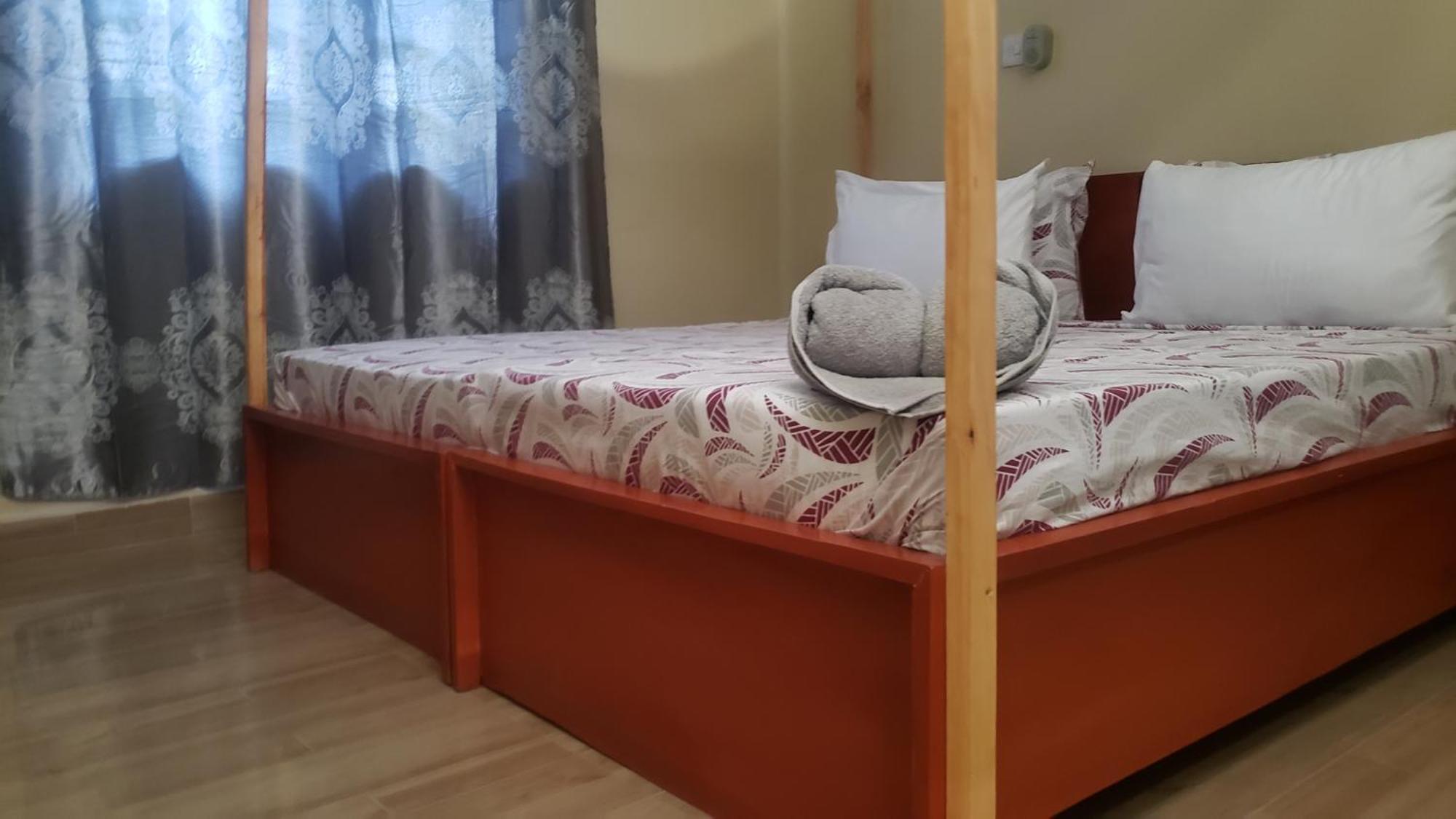 L&J Modern Backpackers Bnb Νταρ ες Σαλάμ Εξωτερικό φωτογραφία