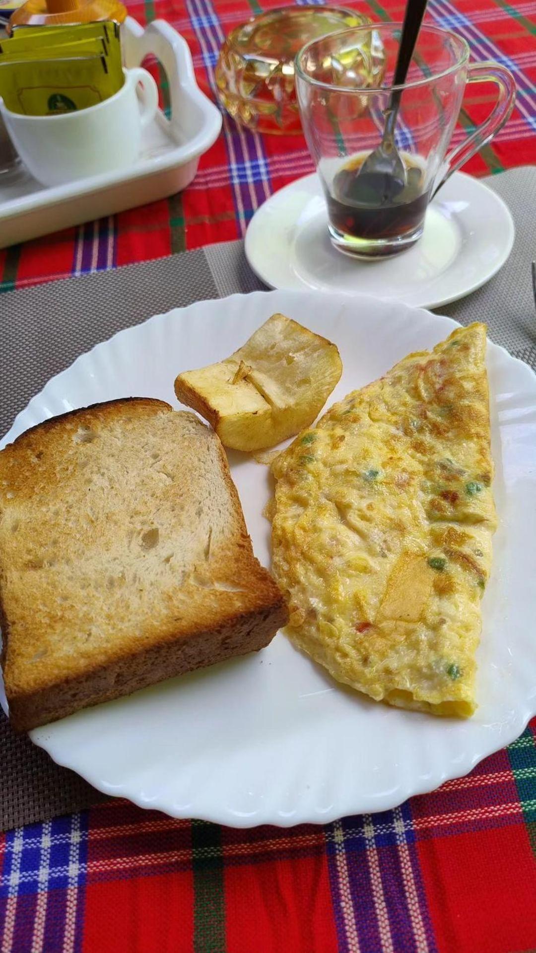 L&J Modern Backpackers Bnb Νταρ ες Σαλάμ Εξωτερικό φωτογραφία